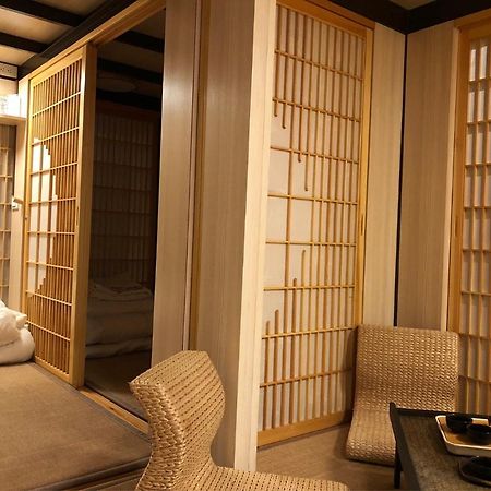 台甕茶室青年旅館 Tai-Wong Tatami Room Hostel Tainan Dış mekan fotoğraf