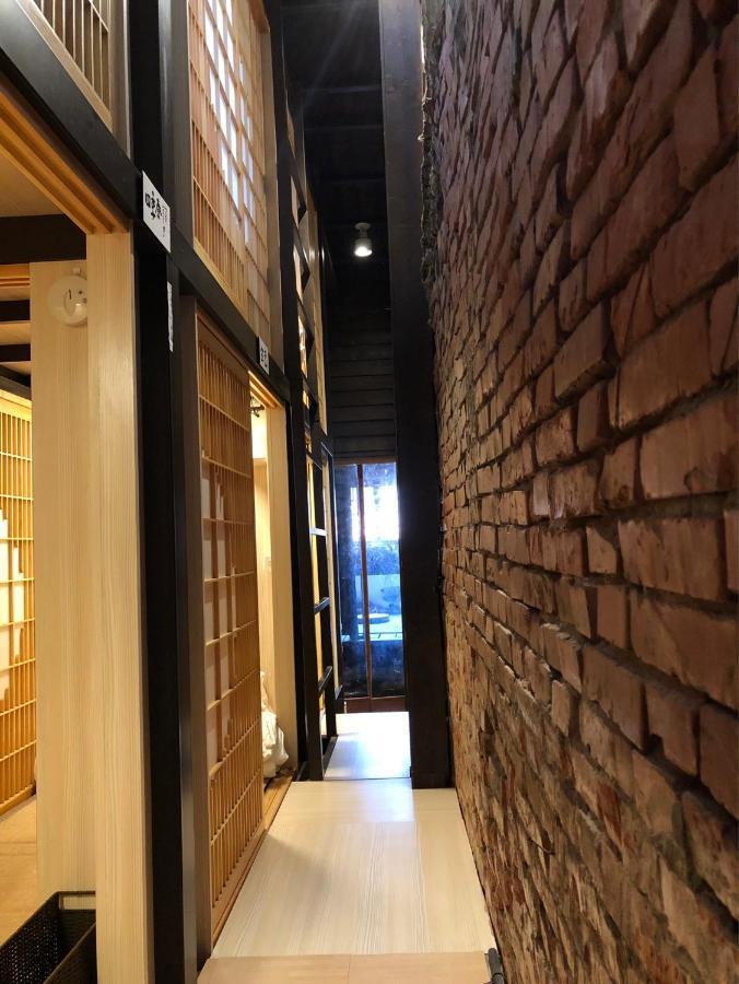 台甕茶室青年旅館 Tai-Wong Tatami Room Hostel Tainan Dış mekan fotoğraf