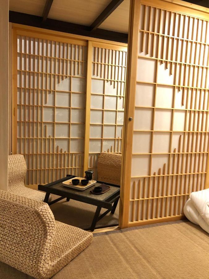 台甕茶室青年旅館 Tai-Wong Tatami Room Hostel Tainan Dış mekan fotoğraf