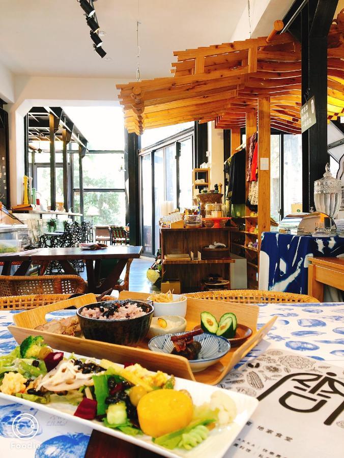 台甕茶室青年旅館 Tai-Wong Tatami Room Hostel Tainan Dış mekan fotoğraf