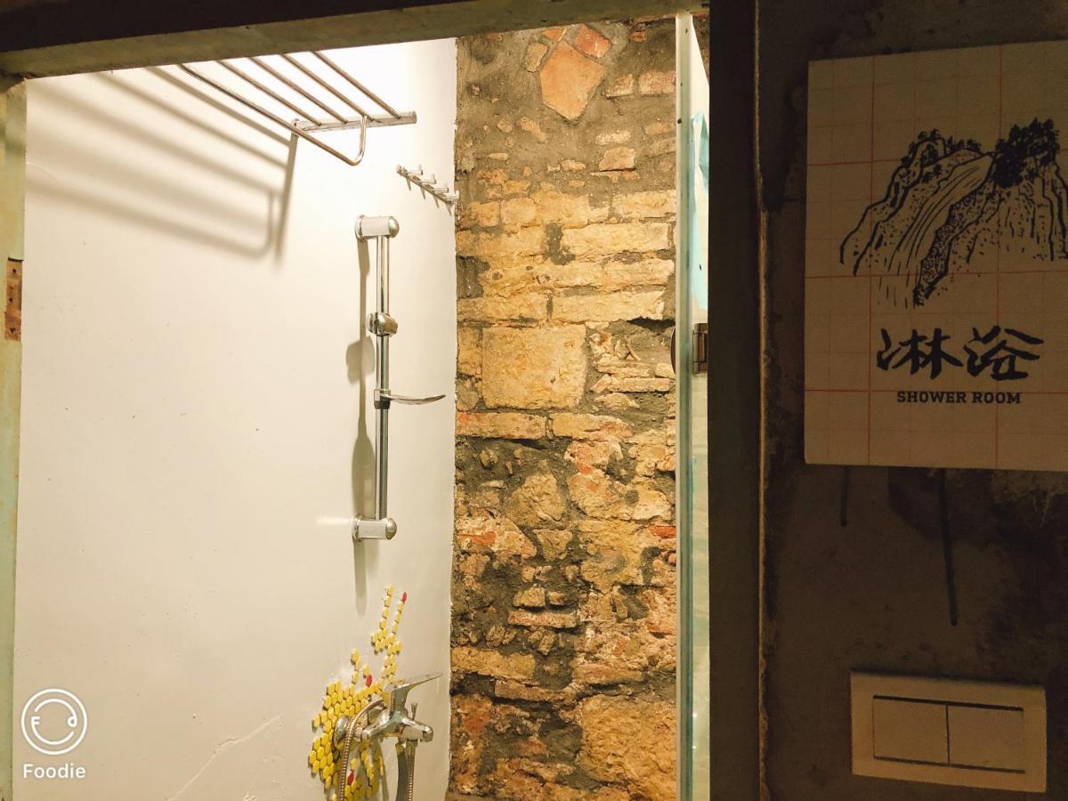 台甕茶室青年旅館 Tai-Wong Tatami Room Hostel Tainan Dış mekan fotoğraf